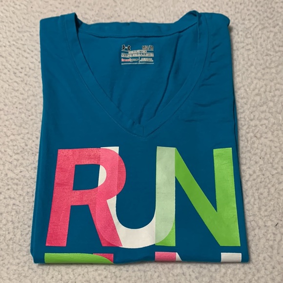 Ladies Under Armour Turquoise Semi-Fitted Tee, EUC, Size Medium - Picture 8 of 8